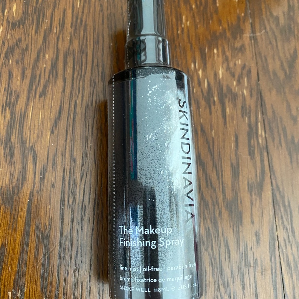 Skindinavia Make Up Setting Spray. 4oz. Unopened. - Picture 2 of 2